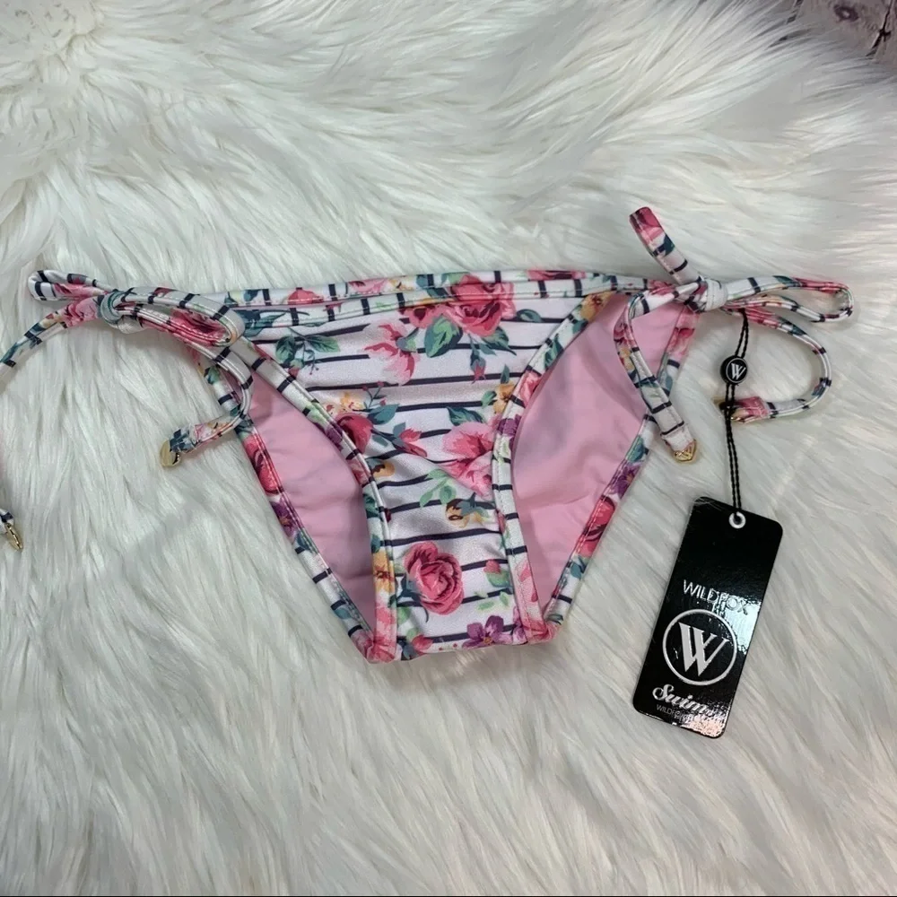NWT Wildfox 90s Floral String Bikini XS